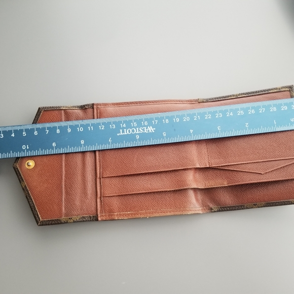 Louis Vuitton Vintage Classic Signature wallet - Picture 13 of 14